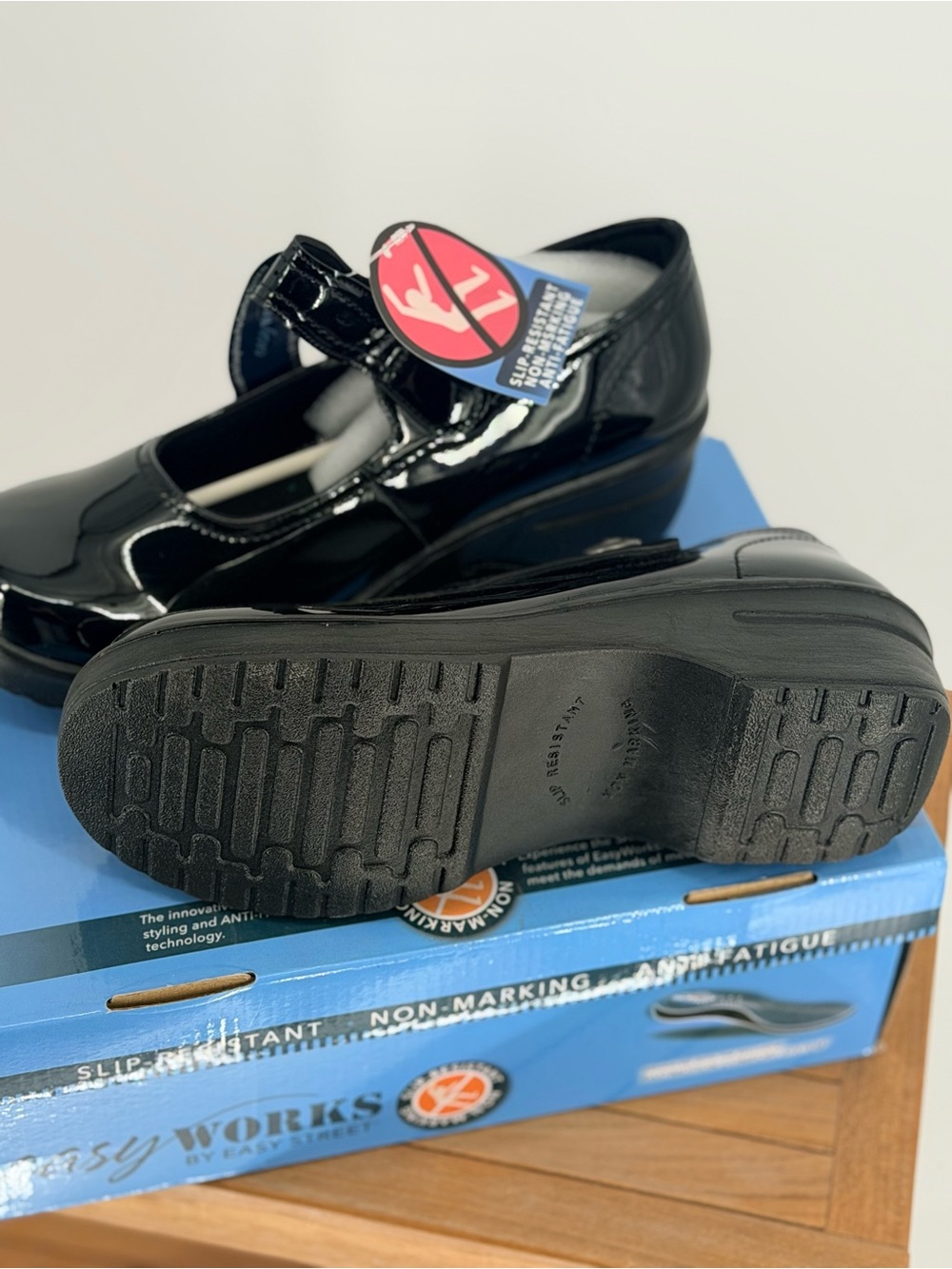New EASY STREET WORKS BLACK PATENT LETSEE SIZE 9.5 WW - Picture 4 of 5